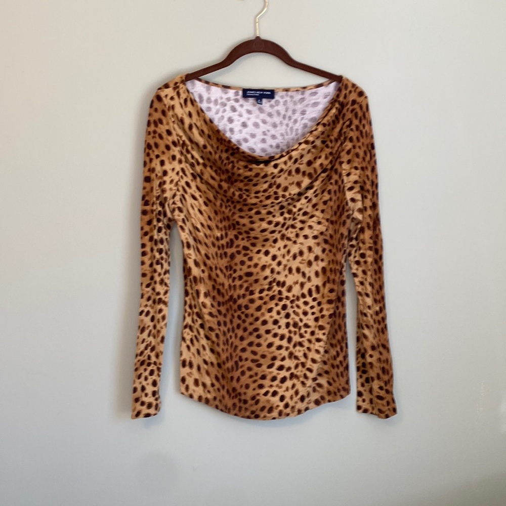 Jones New York leopard print shirt, Size M